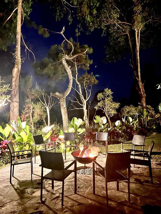 Cottonwood Exclusive Villa @Lembang Asri - Jacuzzi Playground Netflix Billyard 外观 照片